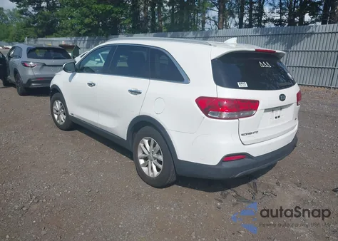 2016 Kia Sorento 2.4L Lx z USA, uszkodzony, nr VIN 5XYPGDA33GG077802